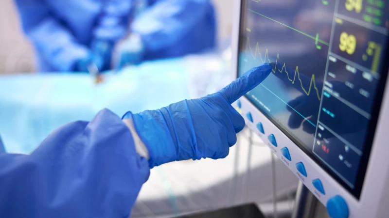 Learn more about how Claroty Edge is raising the bar for protecting both medical devices and often overlooked OT assets in healthcare by employing multiple discovery methods to deliver full visibility into your environment.